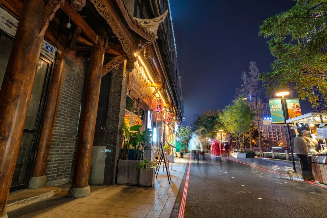 来成都这个街巷,感受一把人间烟火气!