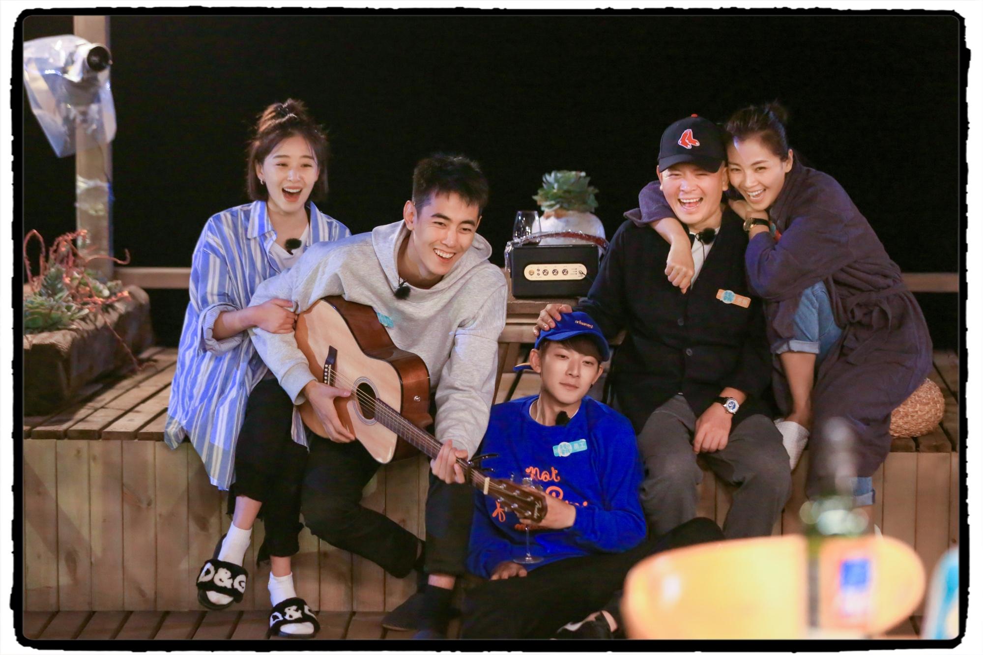 蔡徐坤说喜欢沈月是哪个综艺