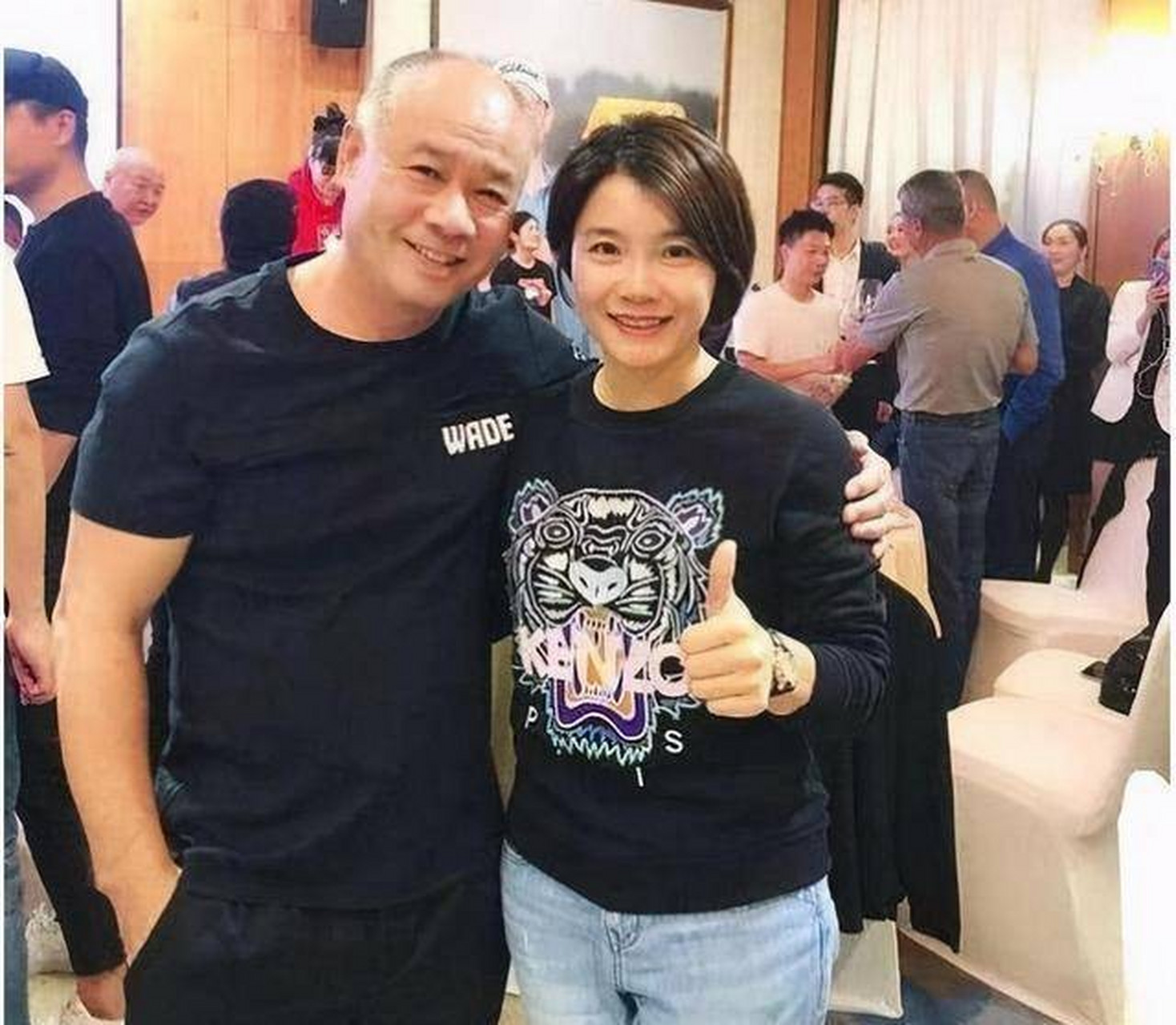 1993年,李宁和陈永妍结婚.