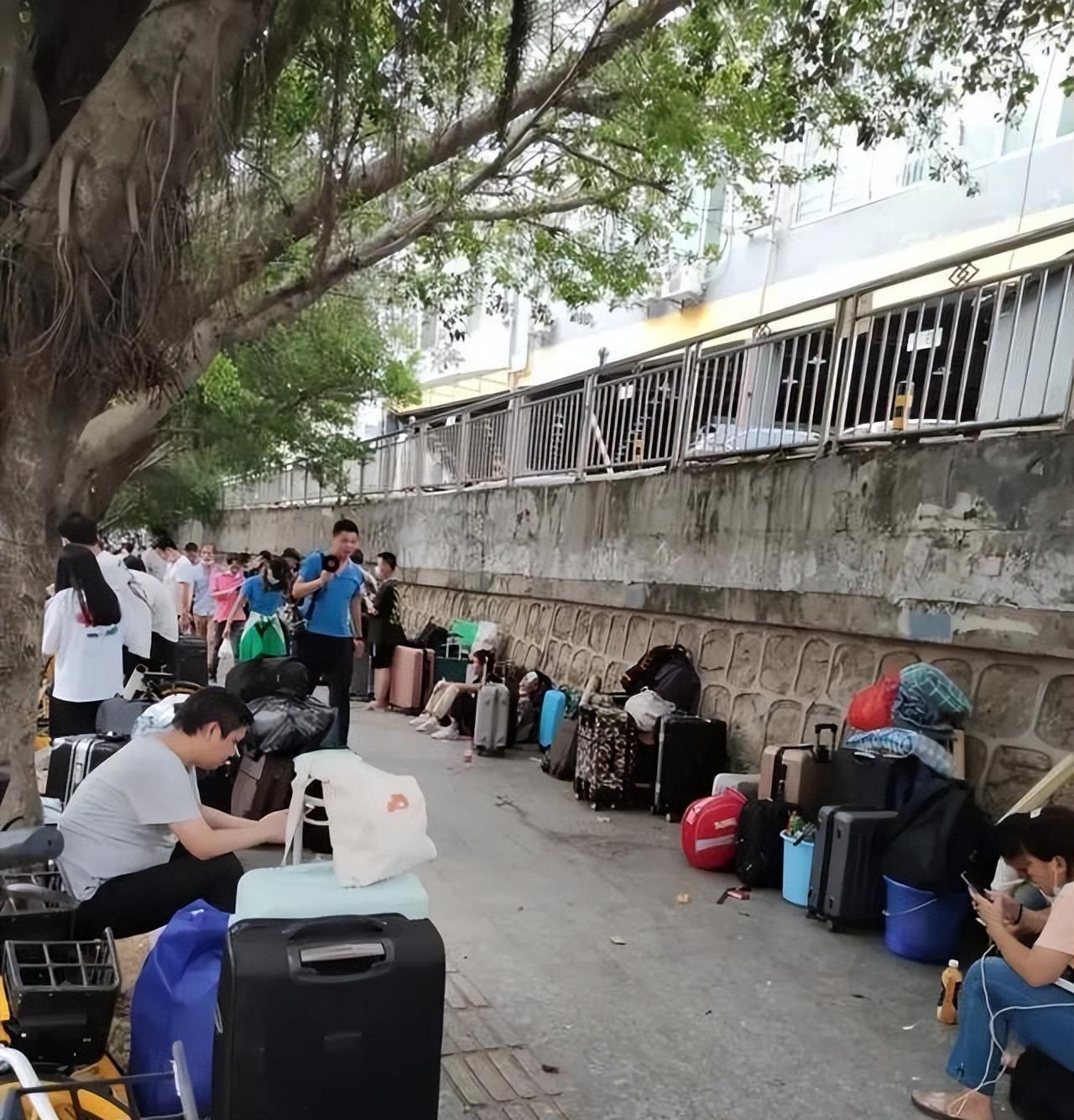 回顾消失的三和大神那些住网吧混日结的躺平者他们去哪了