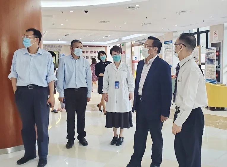 中国康复医学会方国恩会长莅临新起点康复医院参观指导工作