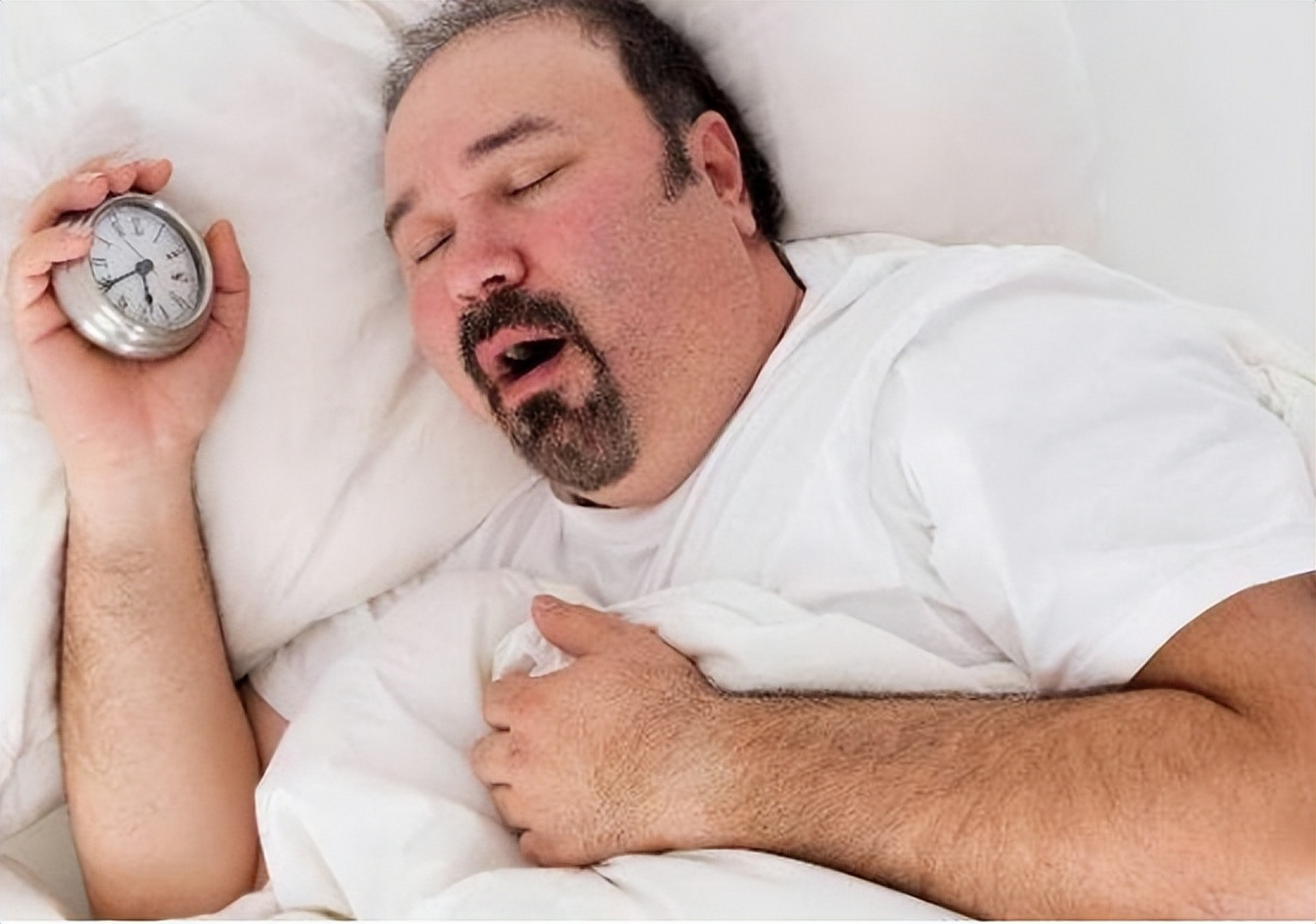 睡觉不用枕头的人,长期下去会有哪些变化?