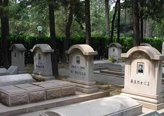 八宝山革命公墓,神秘一号与八十一号墓主是谁?还有一座无名之墓