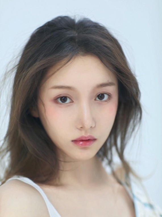 面部肌肤油腻?注意这3个洗脸小细节,让你躲开"毛孔粗大"烦恼