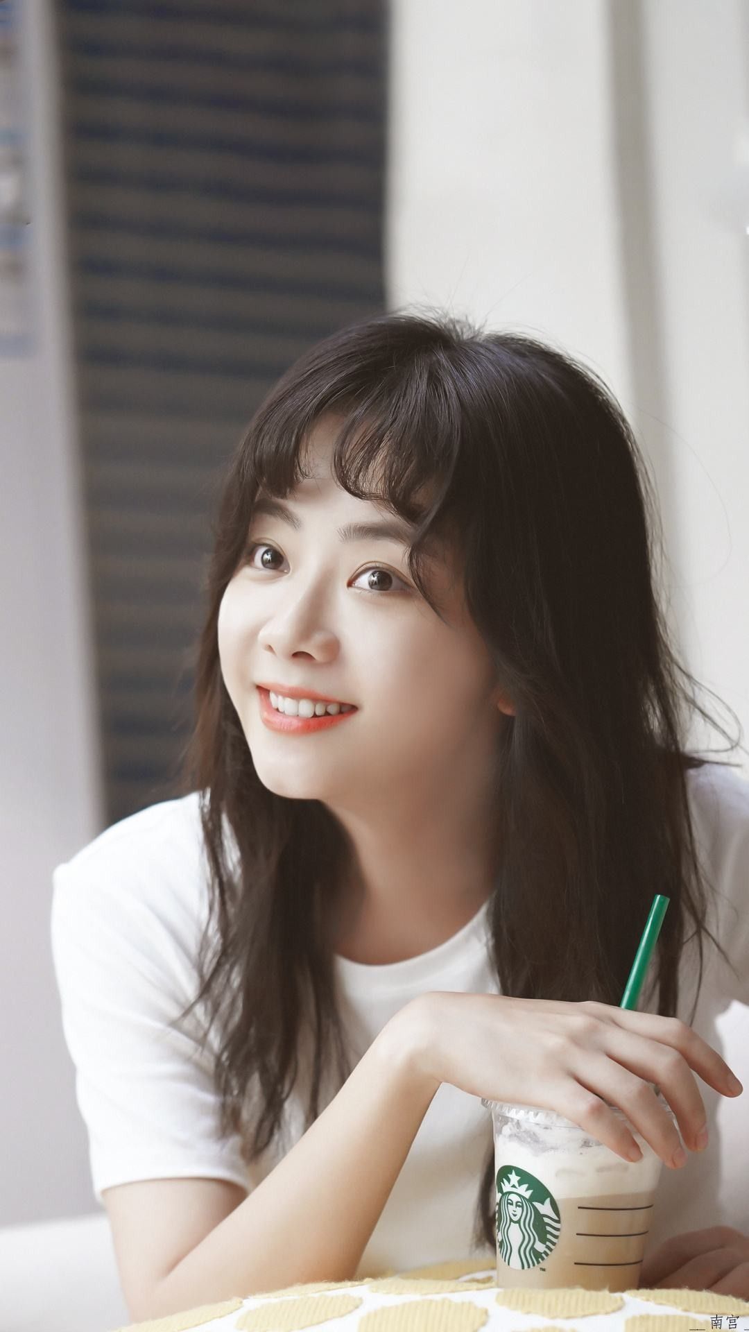 这五名肉脸女演员,甜美笑容杀伤力十足,减龄颜值深受观众喜爱