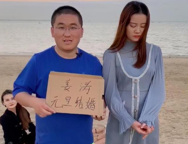 网红姜涛叫板郭德纲,曾被老郭批没有才艺,两人到底有什么恩怨?