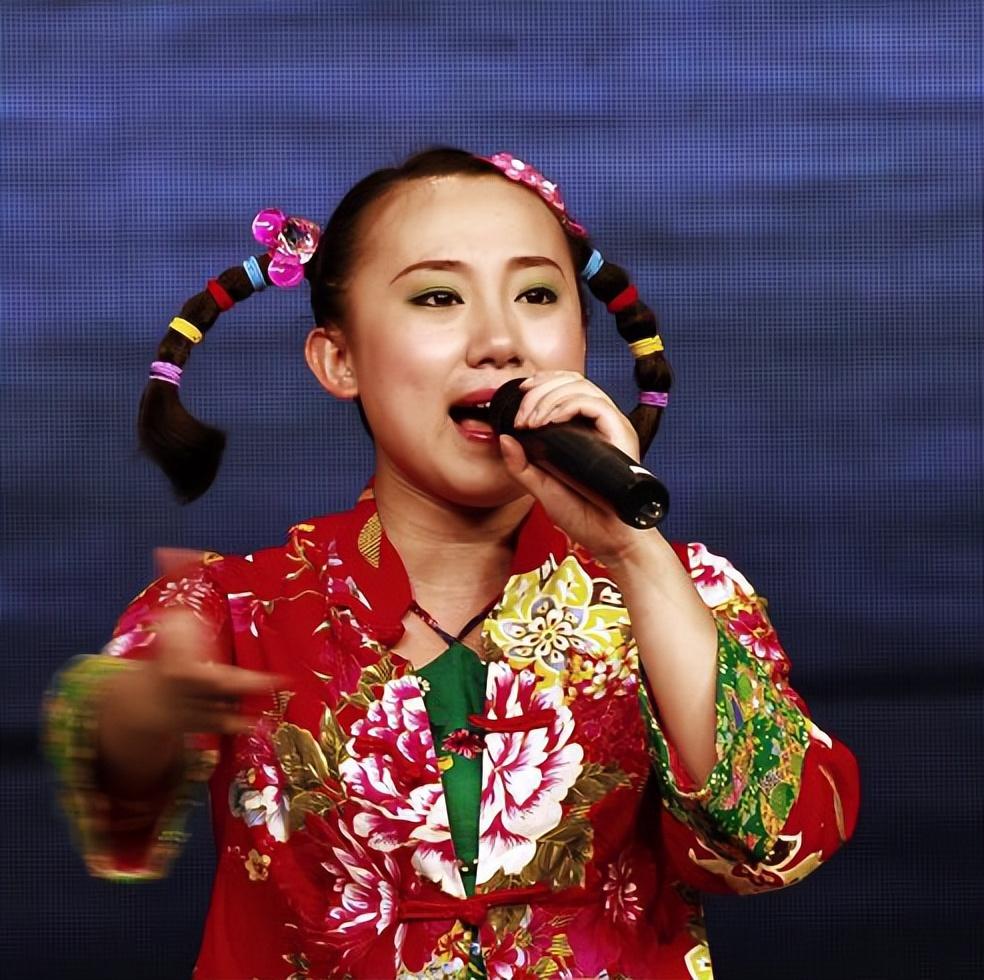 14年前在春晚上一夜成名的丫蛋,为何后来被赵本山逐出赵家班?