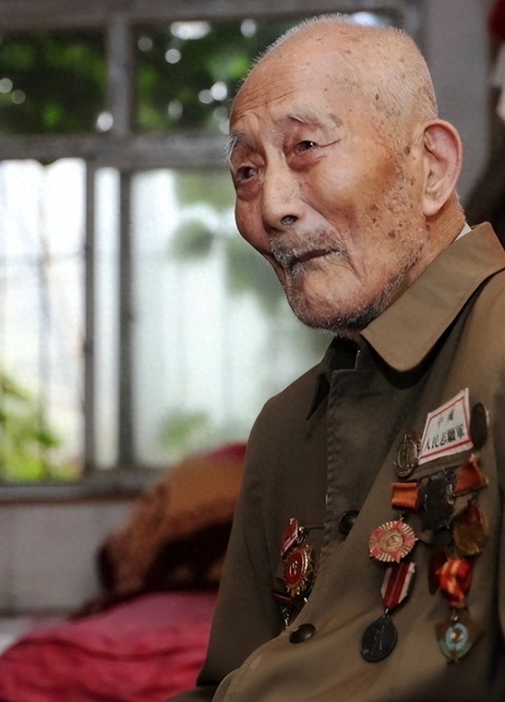 18年,抗美援朝老兵念叨的一串数字,儿女求助政府后才得知真相