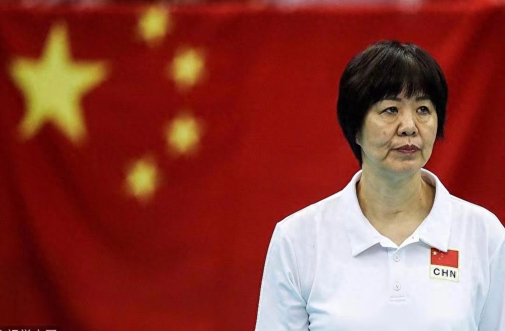 13年陈招娣去世女排队友赶来送别袁伟民一句话让全场泪如雨下