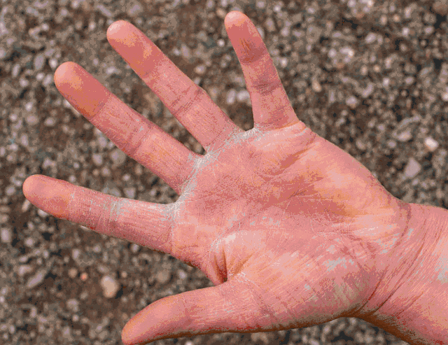 手部干燥粗糙,靠它就可以拯救,国潮风护手霜来袭