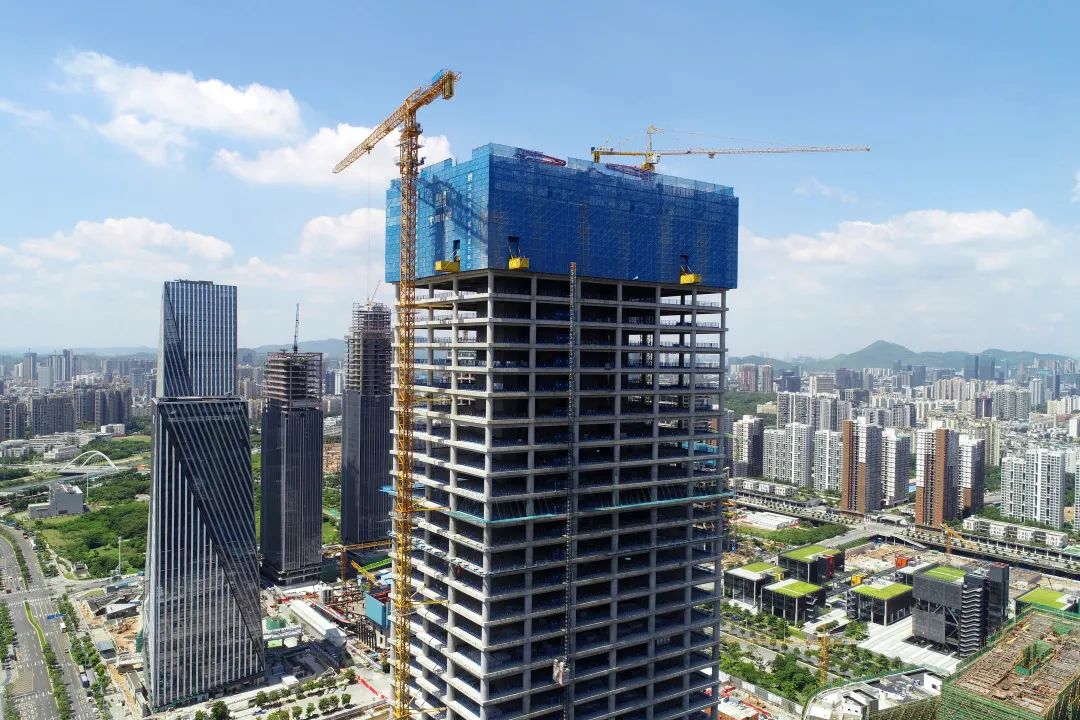 220米!深圳"前海交易广场"喜封金顶!