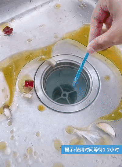 下水道被油垢堵住,千万别用热水冲!教你妙招,不伤管道快速疏通-有驾 下水道被油垢堵住,千万别用热水冲!教你妙招,不伤管道快速疏通-有驾