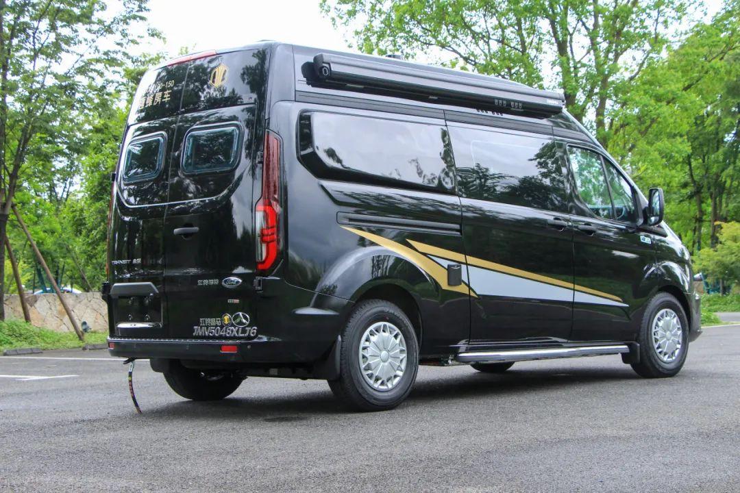 趣蜂b610房车 无忧通勤 商旅兼顾 您的精致庇护所