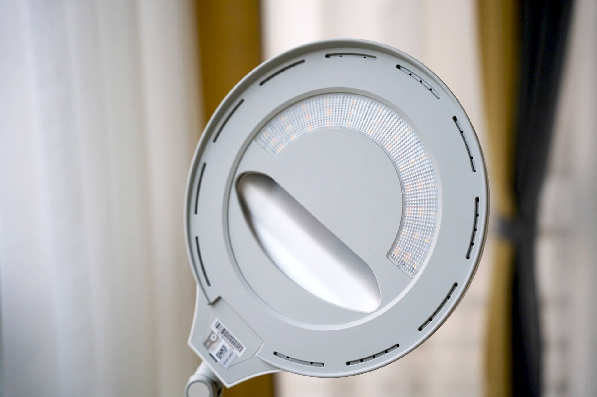 5000元的台灯能带来怎样的光？NIR红光原来这么不简单，学到了