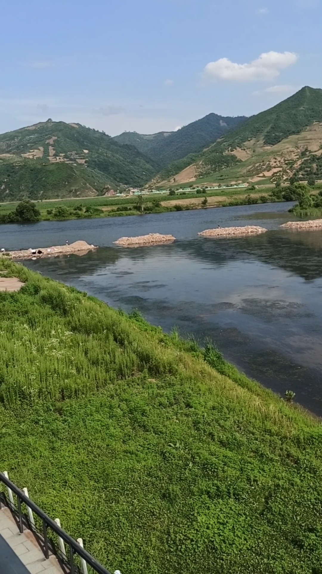 吉林集安风光,通沟河和鸭绿江汇合景色随拍-度小视