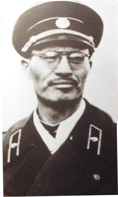 1927年某营长抓一俘虏,若干年后,俘虏成元帅,营长只是少将