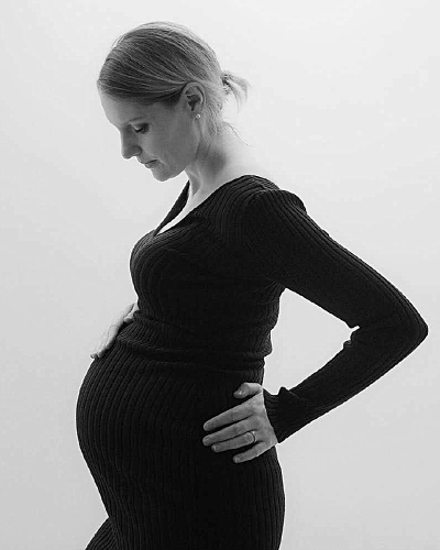 撒贝宁老婆萨宾夫人曾是五洲辣妹,现在却显得很胖,花期太短了?