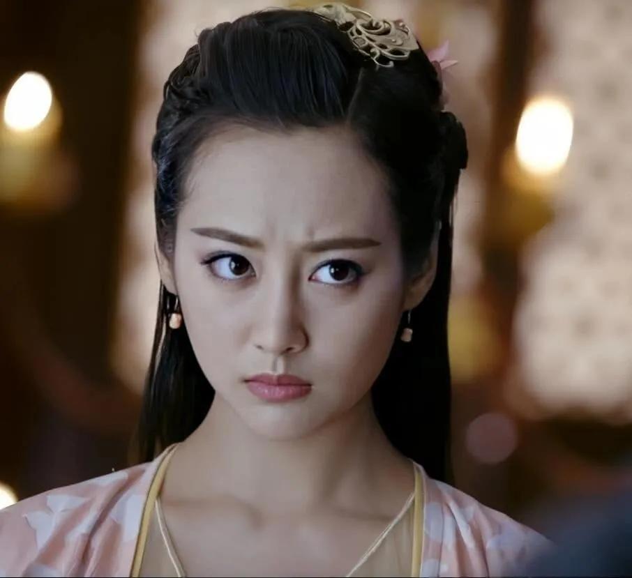 花千骨如果朔风还活着霓漫天也许不会一错再错成为最大反派