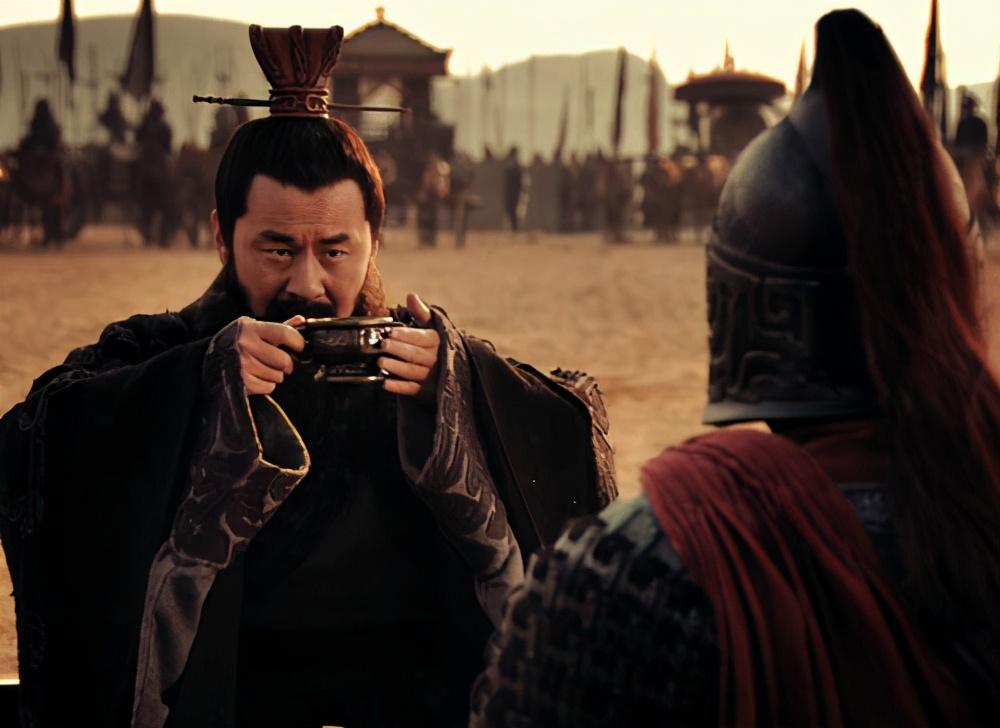 袁绍和曹操谈志向时说错了一句话曹操窃喜袁绍必败于我手