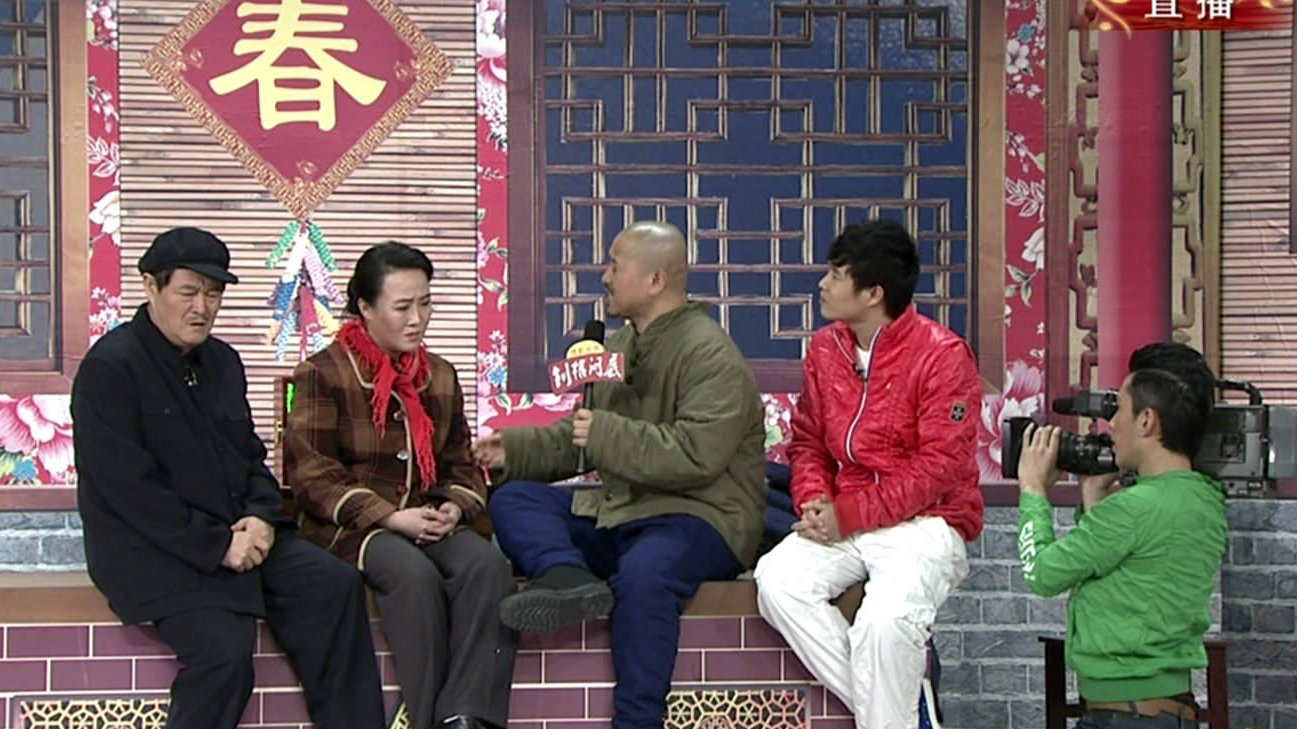 王小利:与发妻离婚后走红,再婚娶小11岁李琳为妻,现状如何?