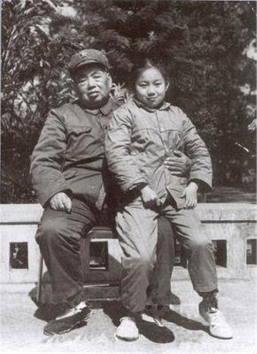 许世友前妻雷明珍:离婚几十年后有事相求,许世友仅回8个字