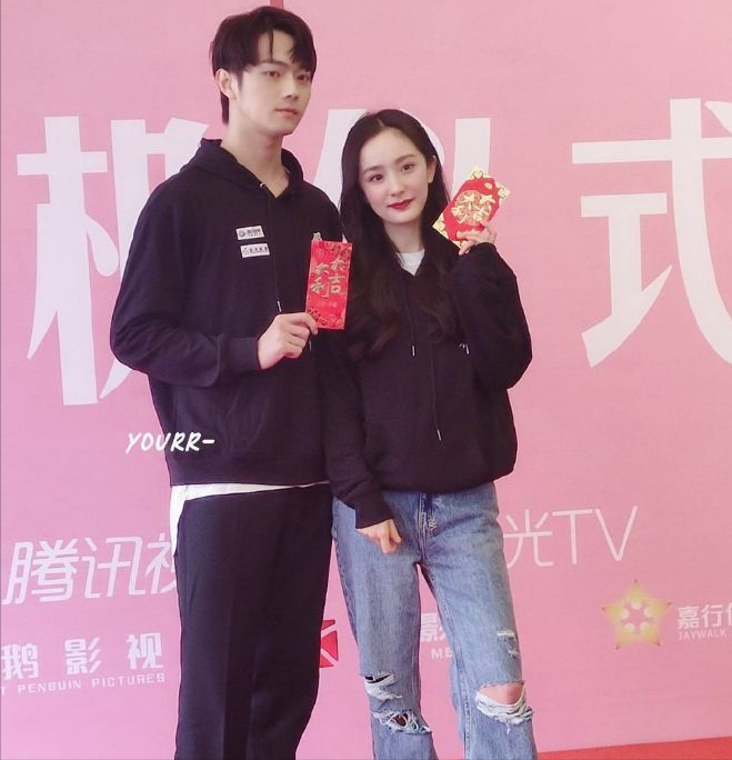 许凯前女友大金预告将重新回应家暴事件,网友期待大瓜:快锤他