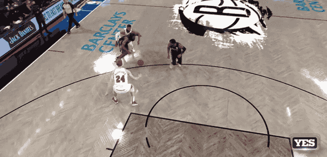 格林滑翔重扣震全场 比赛回顾 首节比赛,帕威抛投首开纪录,坦普尔送上