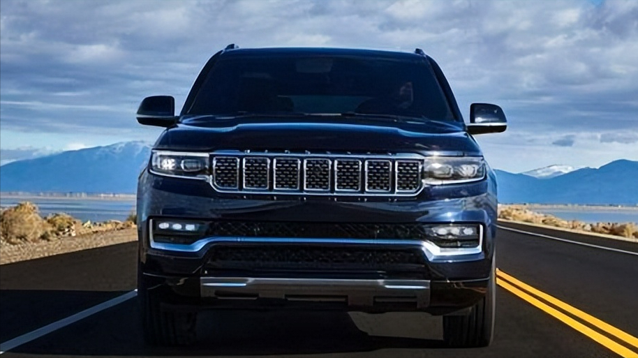 2023款吉普大瓦格纳正式亮相!配6.4升v8引擎 全时四驱,霸气十足