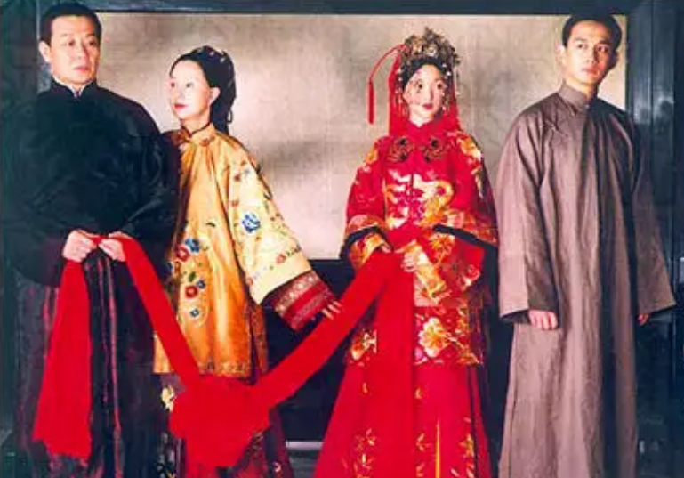 回顾娶了2个老婆楼上楼下相处和谐68岁的寇世勋有何魅力