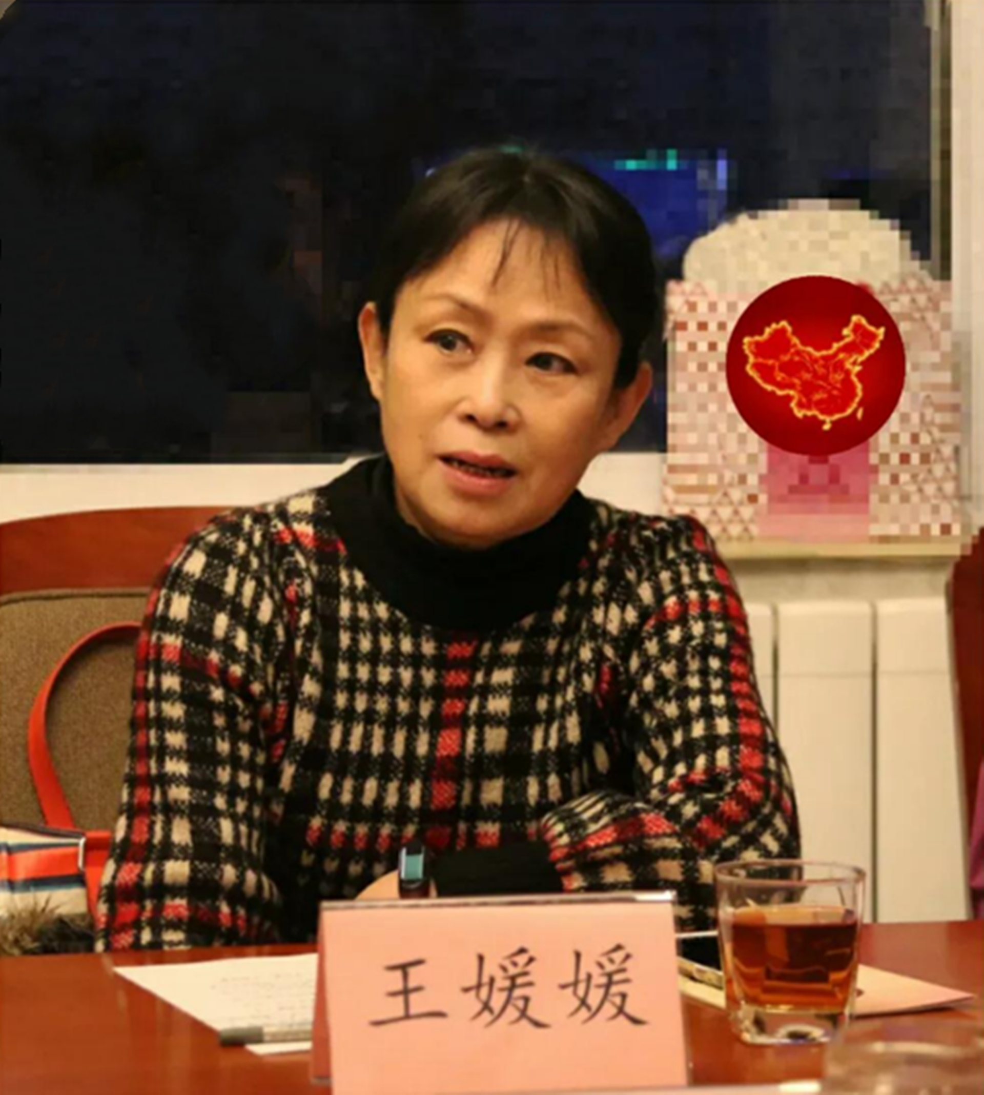 回顾王近山妻子韩岫岩:举报信让中将丈夫降为大校,晚年悔恨不已