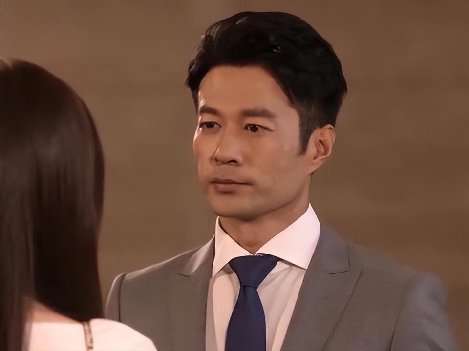 谭凯51岁仍未婚有北京户口为母亲定居青岛他没后悔过