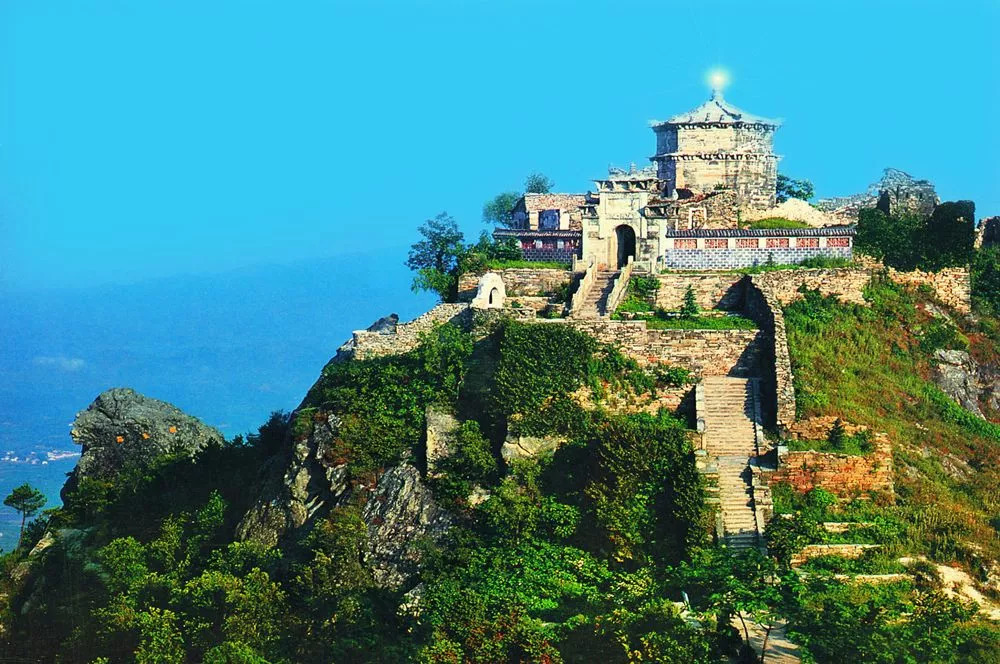 武汉第一山,黄陂木兰山,佛道两教共处,这种情况在全国都少见