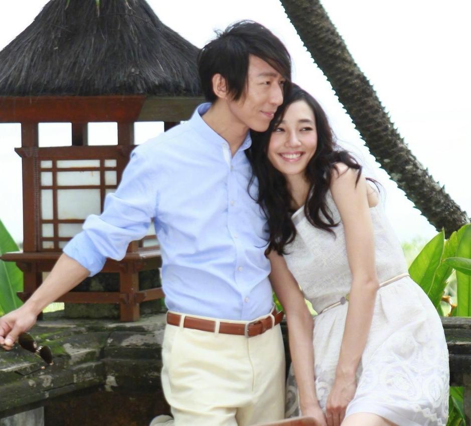 踏着前夫走进"京圈",现任导演男友是初恋,白百何是心机女吗?