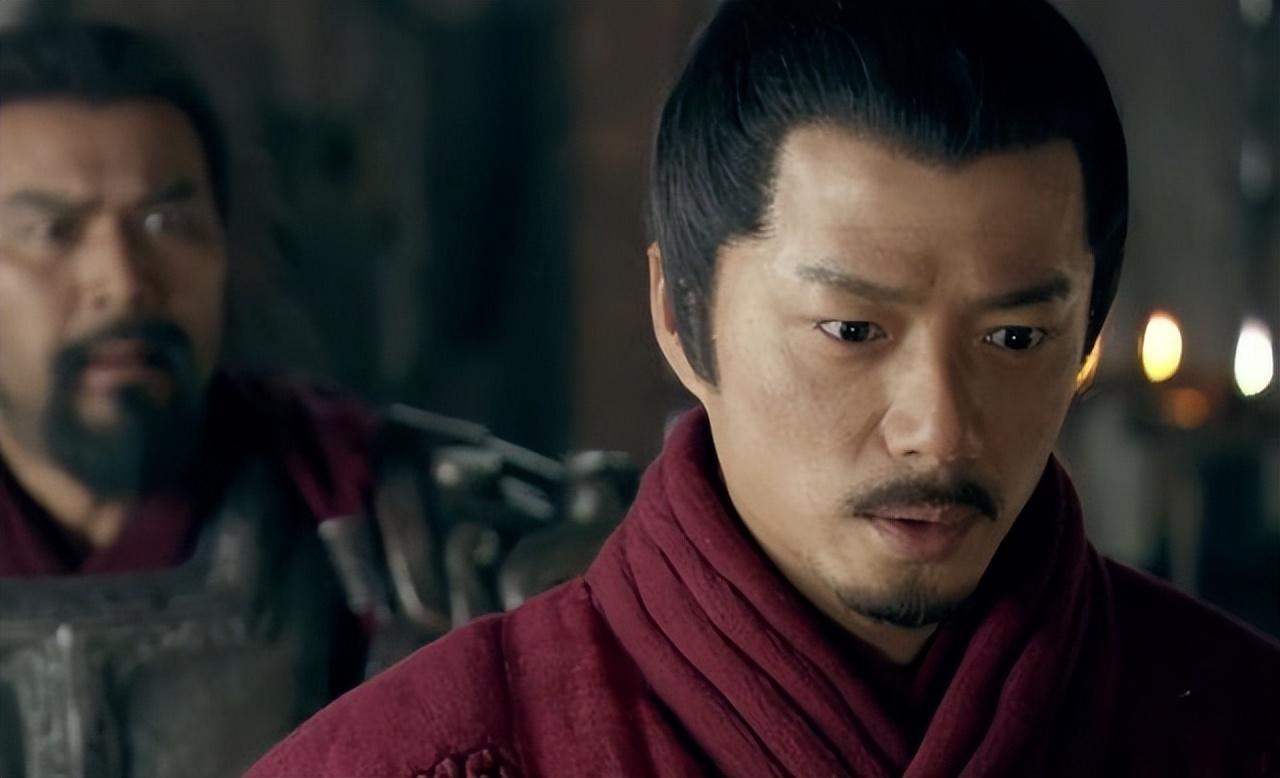 韩信被杀,萧何冷冷地看着他的尸体,说出4个字,被人诟病千年