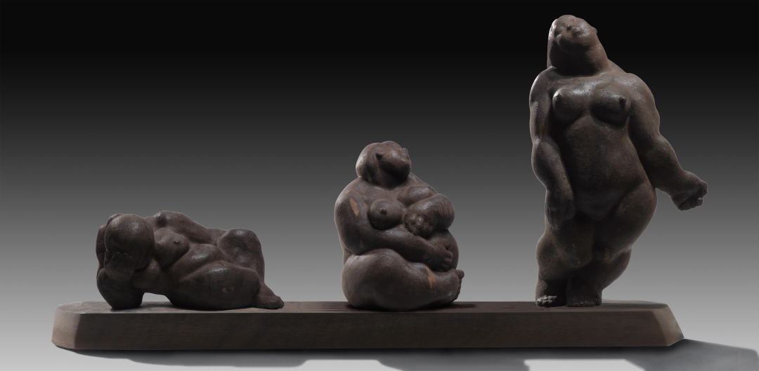 醒乌木尺寸:150x28x73cm孙闯让雕塑整体完全统一在强烈的形体,流转的