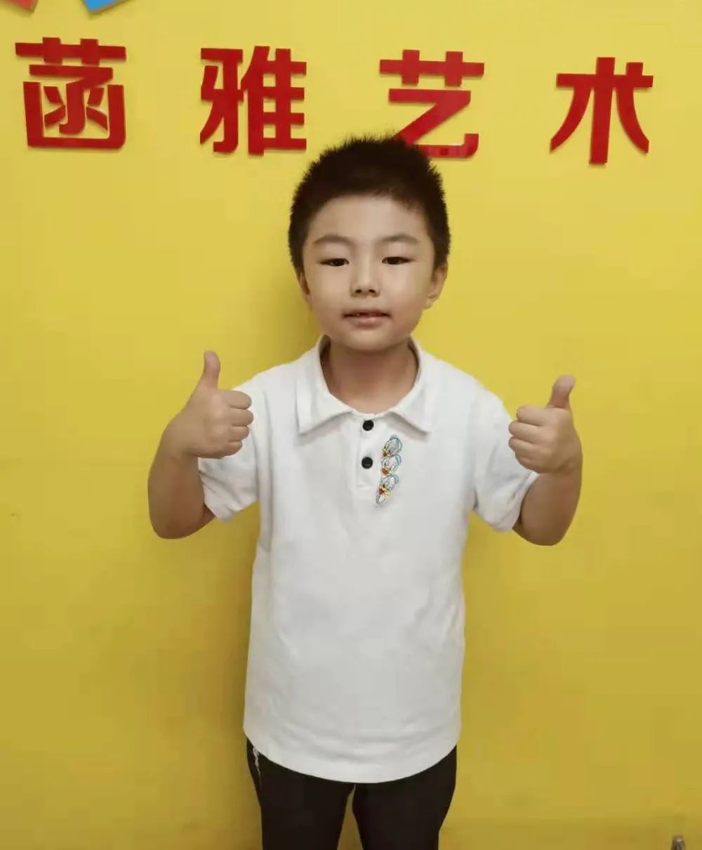 第三届少儿艺术之星大赛美术童星专访:刘宇辰