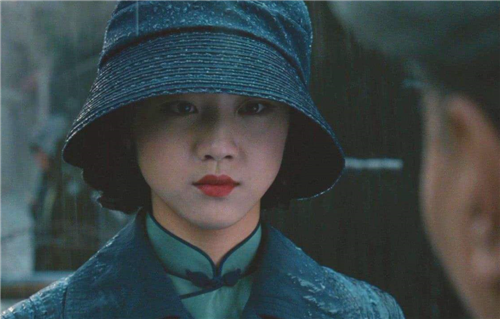 凌君如:16岁让刘文彩一见倾心,买豪宅成阔太,晚年却四处流浪