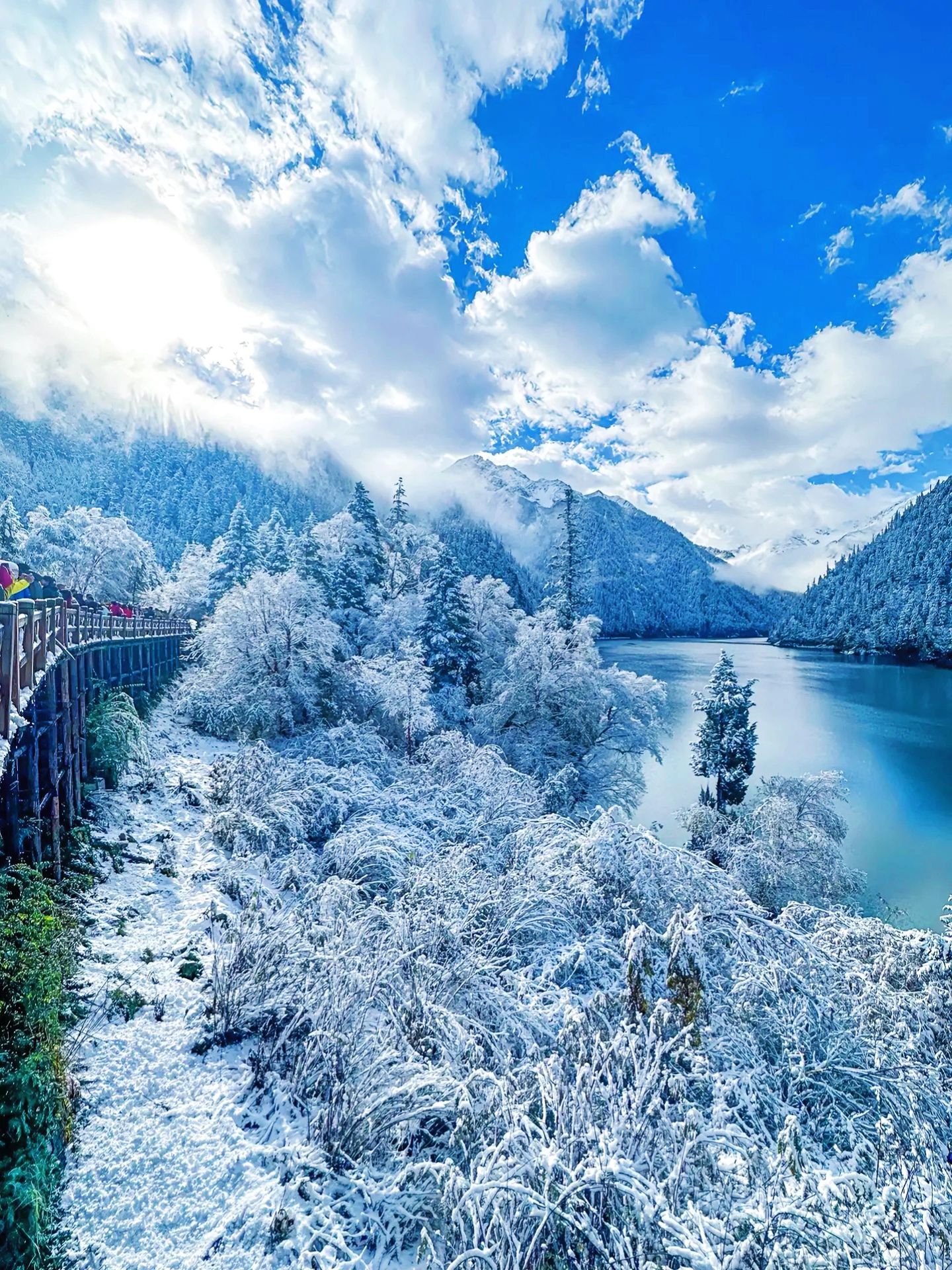 九寨沟下雪啦~人间仙境,有被治愈到