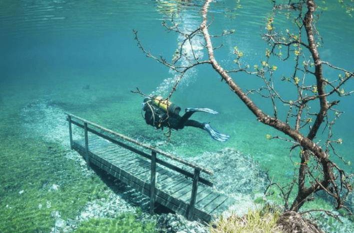 世界上最"任性"的水下公园,每年三个月看不见,游客看不见