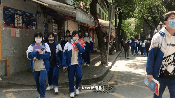 南昌松柏路的学生,是不是有点太幸福!