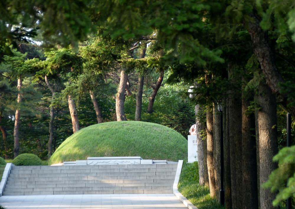 万景台:朝鲜旅游的独特景点,感受历史,文化和自然之美