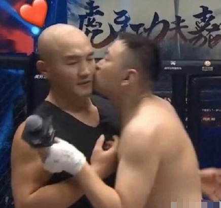 药水哥叫嚣一龙结果被爆锤!如今对战刘洲成,却叫来一龙当教练