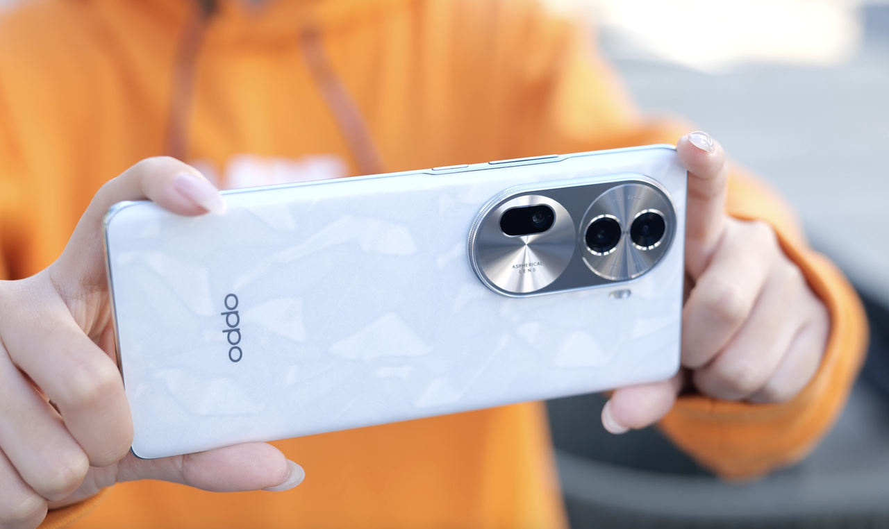 同比增长288%!oppo reno11首销火爆全网,体验全面升级是关键