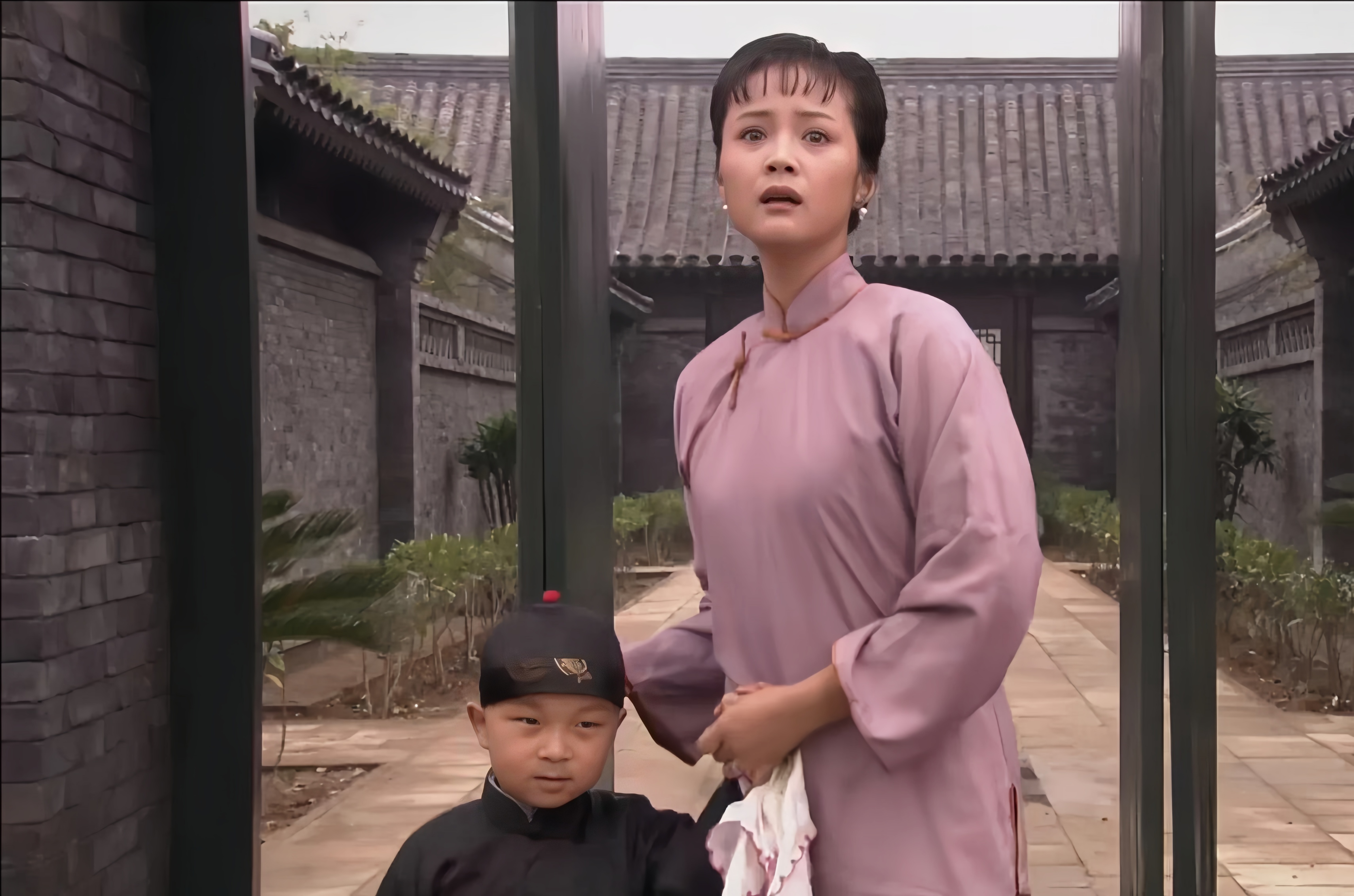 在《大宅门》同演白景琦的妻妾,对比茹萍谢兰雷娟,差距就出来了