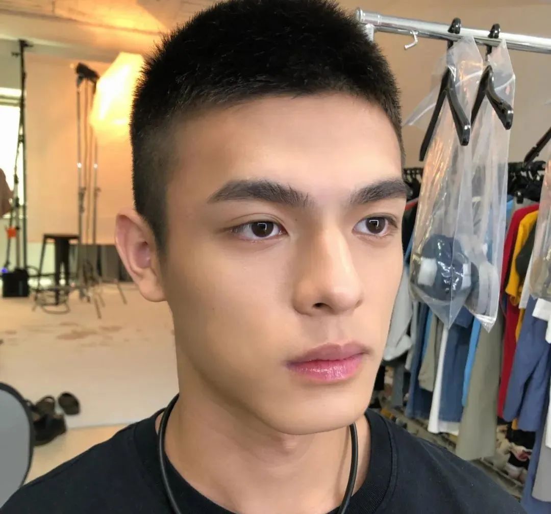 15岁上康熙被小s称赞爆火的小帅哥长大了