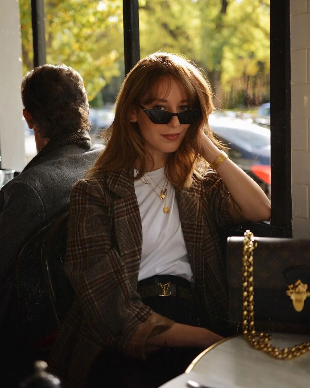 到底是什么不明pose,让卡戴珊被jennie的粉丝喷成筛子?