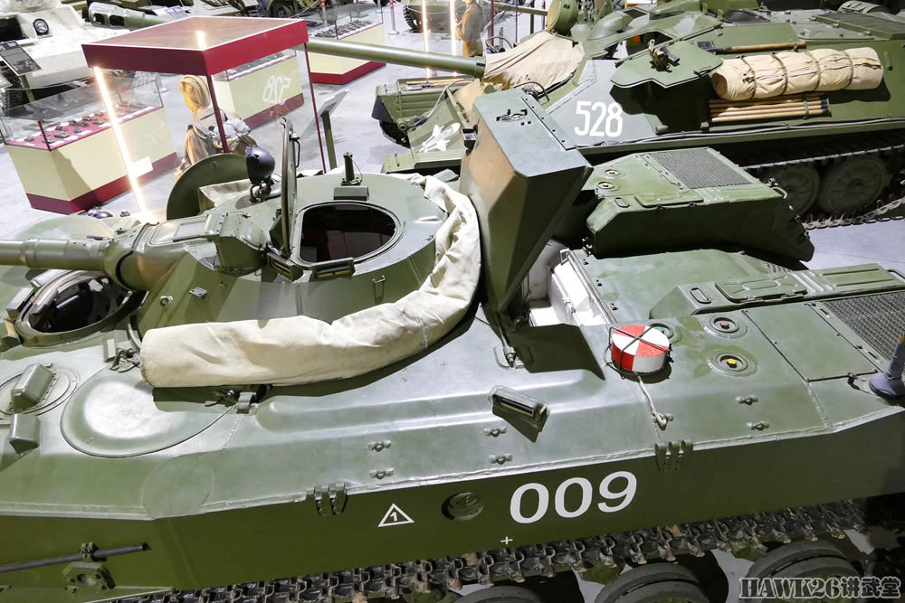 bmd-1即将迎来升级 苏联第一代伞兵战车完美陈列 达到服役状态