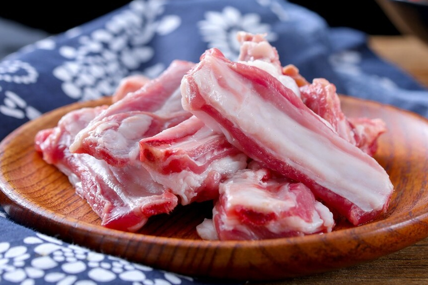 腊月二十六买年肉,5种肉要备齐,寓意"添福",来年红火又富足