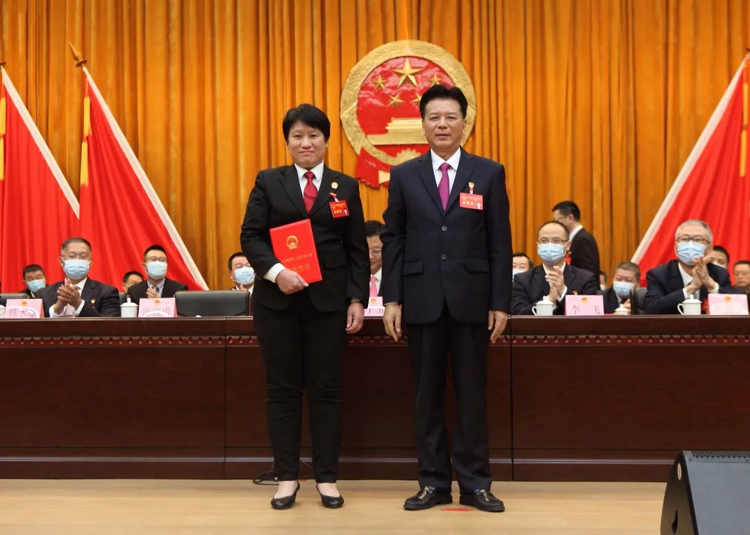 区五届人大一次会议选举我院代理院长林东升为汕头市潮南区人民法院