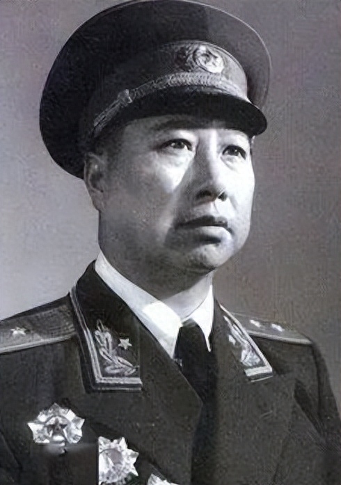 1956年空军副司令迎娶小姨子岳父很好我完全赞成